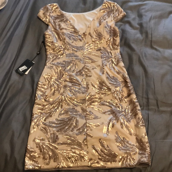 NWT Adrianna Papell Gold Sequin Dress - Picture 4 of 4